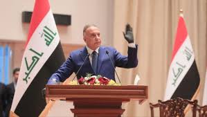 مصطفى الكاظمي في البرلمان العراقي يؤدي اليمين كرئيس لوزراء العراق، مايو 2020.