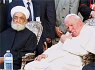 البابا يوحنا بولس الثاني ومفتي سوريا أحمد كفتارو
