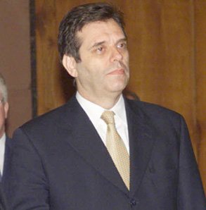 Vojislav Kostunica.jpg