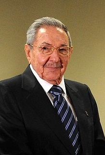 Raul-castro-2015 (cropped).jpg