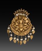 Earring with four-armed Vishnu riding Garuda with Nagas (serpent divinities); circa 1600; repousse gold with pearls; overall: 3.6 cm; from Nepal; Cleveland Museum of Art