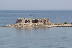 قلعة آياس البحرية