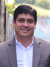 Carlos Alvarado Le Chateu (cropped).jpg