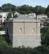 مبنى حجري في يونكرز for shaft of New Croton Aqueduct