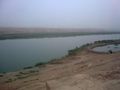 ضفاف نهر الفرات قرب راوة، النهر في مستوى متوسط المنسوب