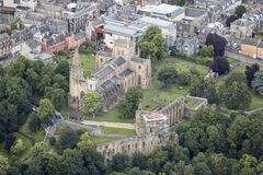 Scotland-2016-Aerial-Dunfermline Abbey.jpg