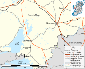 Map of the Lough Mask area of County Mayo, showing the location of Lough Mask House. The house is 6 kilometres (3.7 mi) southwest of Ballinrobe, and 6 km north of Cong; Claremorris is a further 22 kilometres (14 mi) north-east of Ballinrobe.