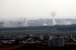 Barış Pınarı Hârekatı sonrası Resulayn (Serêkanî) bombalanıyor.jpg