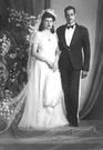تحية مع زوجها عبد الناصر يوم زفافهما، 1944.