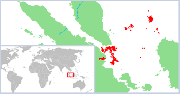 أملاك سلطنة رياو-ليڠگا بالأحمر، بما في ذلك العديد من الجزر في بحر الصين الجنوبي وجيوب في بر سومطرة الرئيسي.