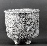 Footed bowl in granite, Syria, end of 8th millennium BC.
