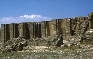 سور قلعة بني حماد