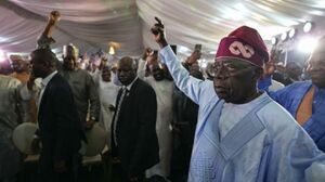 بولا تينوبو مرشّح الحزب الحاكم في نيجيريا بعد إعلان نتائج الانتخابات الرئاسية