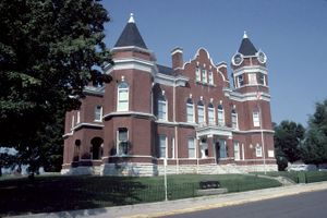 Fulton County Courthouse in Hickman