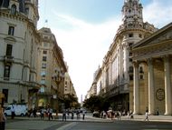 بوينس آيرس، عاصمة الأرجنتين، والمدينة الأكثر زيارة في أمريكا الجنوبية.