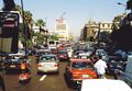 أحد شوارع القاهرة المزدحمة