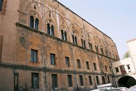 Palermo-Palazzo-Sclafani-bjs-01.jpg
