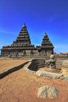 معبد الساحل الهندوسي (موقع تراث عالمي لليونسكو) في ماملاپورم بناه ناراسيمهاڤارمان الثاني