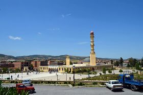 مسجد الفتح أكبر مساجد المدينة