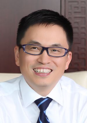 Zhang Lei, 2012 (cropped).jpg