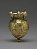 Bulla with Daedalus and Icarus; 5th century BC; gold; 1.6 × 1 × 1 cm; Walters Art Museum (Baltimore, USA)