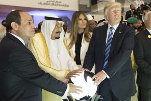 Abdel Fattah el-Sisi, King Salman of Saudi Arabia, Melania Trump, and Donald Trump, May 2017.jpg