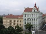The University of Finance and Administration is a private university located in the city of پراگ, Czech Republic.