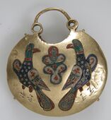 Front of a temple pendant with two birds flanking a tree of life; 11th–12th century; cloisonné enamel & gold; overall: 5.4 x 4.8 x 1.5 cm; made in Kyiv (Ukraine); Metropolitan Museum of Art (New York City)