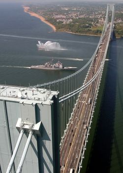 جسر ڤرازانو-ناروز، المشرف على ستاتن آيلاند من بروكلين.