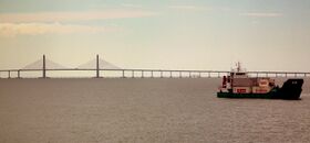 Penang Bridge Penang Island Malaysia jan 2012 (cropped).jpg