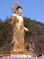 Korea-Beoun-Beopjusa Golden Maitreya Statue 1752-06.JPG