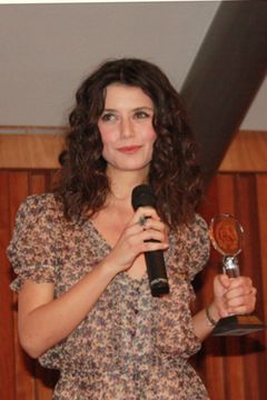 Beren Saat 2010.jpg