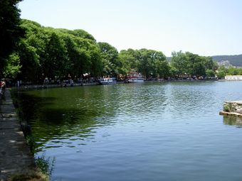 Lake pamvotis 1.jpg