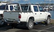 2002–2005 Toyota Hilux SR5 4-door utility (VZN167R, Australia)