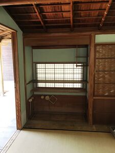 Center, kake-shōji. Right, opaque ajiro (網代code: ja is deprecated : "wickerwork") on a cupboard door.[6]