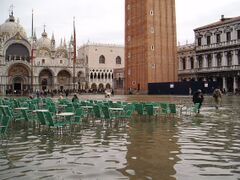 Tidal flooding. Sea-level rise increases flooding in low-lying coastal regions. Shown: Venice, Italy.[205]