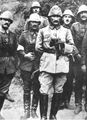 مصطفى كمال أتاتورك مع جنوده في أنفرتلار, چنق قلعة, 1915