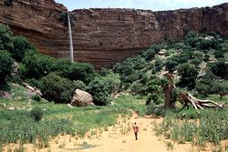 Bandiagara Escarpment Mali.jpg