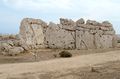 جدران جگانتیا من صخور الجلمود