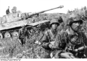 Bundesarchiv Bild 101III-Zschaeckel-206-35, Schlacht um Kursk, Panzer VI (Tiger I).jpg