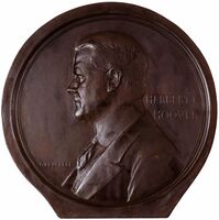 Medal depicting Hoover, by Devreese Godefroi