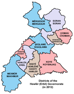 Districts of Erbil Governorate (in 2012) according to Kurdistan Region Statistics Office web site. Names in two languages. Khabat at centre left in pink.