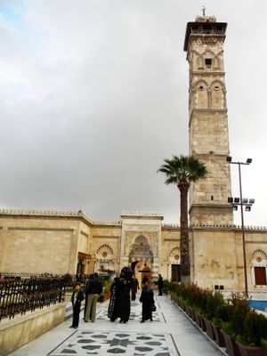 Aleppo-Great-mosque-Alp.jpg