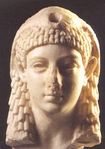 تمثال رأس ربما يكون للملكة برنيكه الرابعة