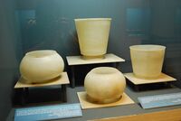 Travertine vessels found in El Tapesco del Diablo Cave in Ocozocoautla, Chiapas، المكسيك (600–900 CE)