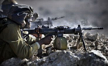Flickr - Israel Defense Forces - Desert Reconnaissance Battalion Special Training, Nov 2010 (1).jpg