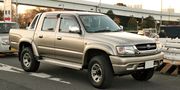 Post facelift Pickup 4WD Wide Double cab Sports 2.7 (RZN169H, Japan)