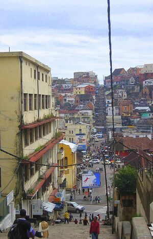 Antananarivo street 2007.jpg