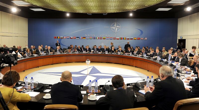 ملف:NATO Ministers of Defense and of Foreign Affairs meet at NATO headquarters in Brussels 2010.jpg