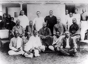 A group photo of Swami Vivekananda and his disciples.